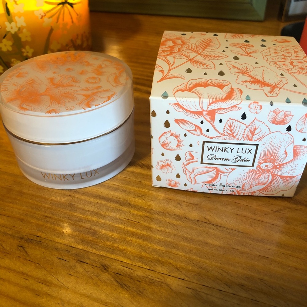 Winky Lux Dream Gelée Moisturizing Face Gel